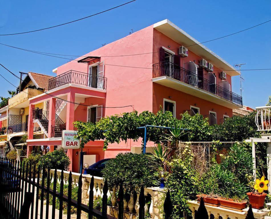 Pansion Roulis Hotel Moraitika Exterior photo